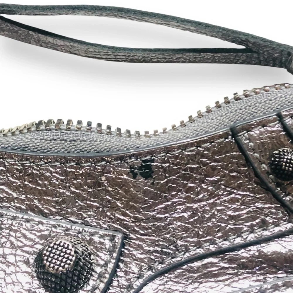 Balenciaga Silver Ruched Shoulder Bag with Glossy Finish - Picture 2 of 5